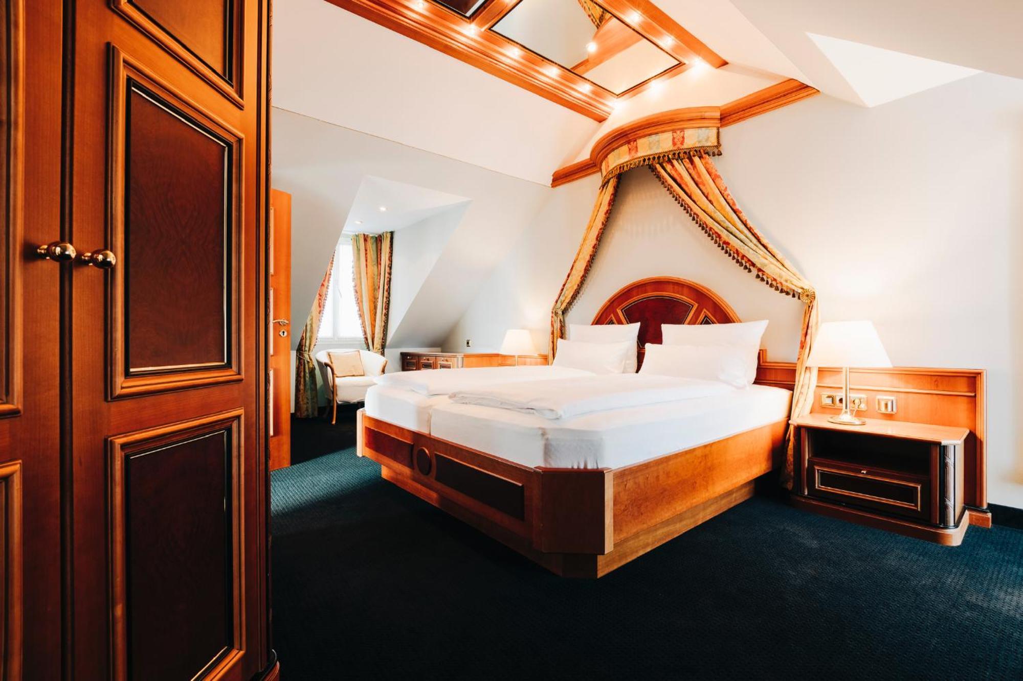 Das V Evert Hotel - Am Congress Centrum Wuerzburg ภายนอก รูปภาพ